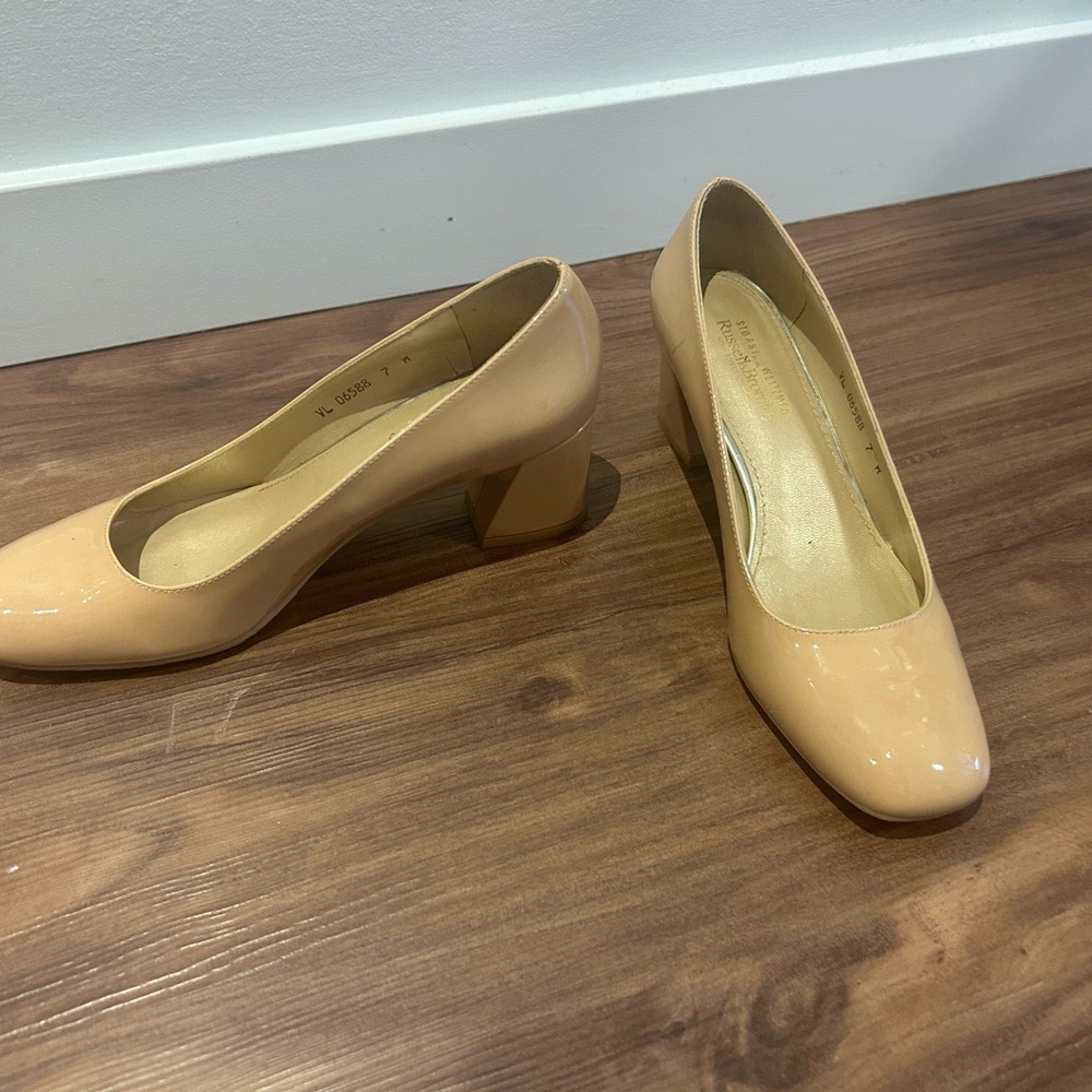 Stuart Weitzman Nude Block Heel Pumps